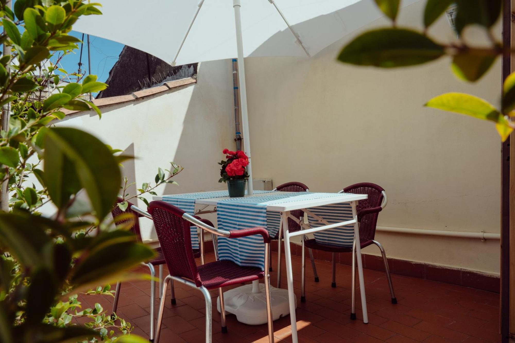 La Maison De Aeroporto di Catania Fontana Rossa Esterno foto
