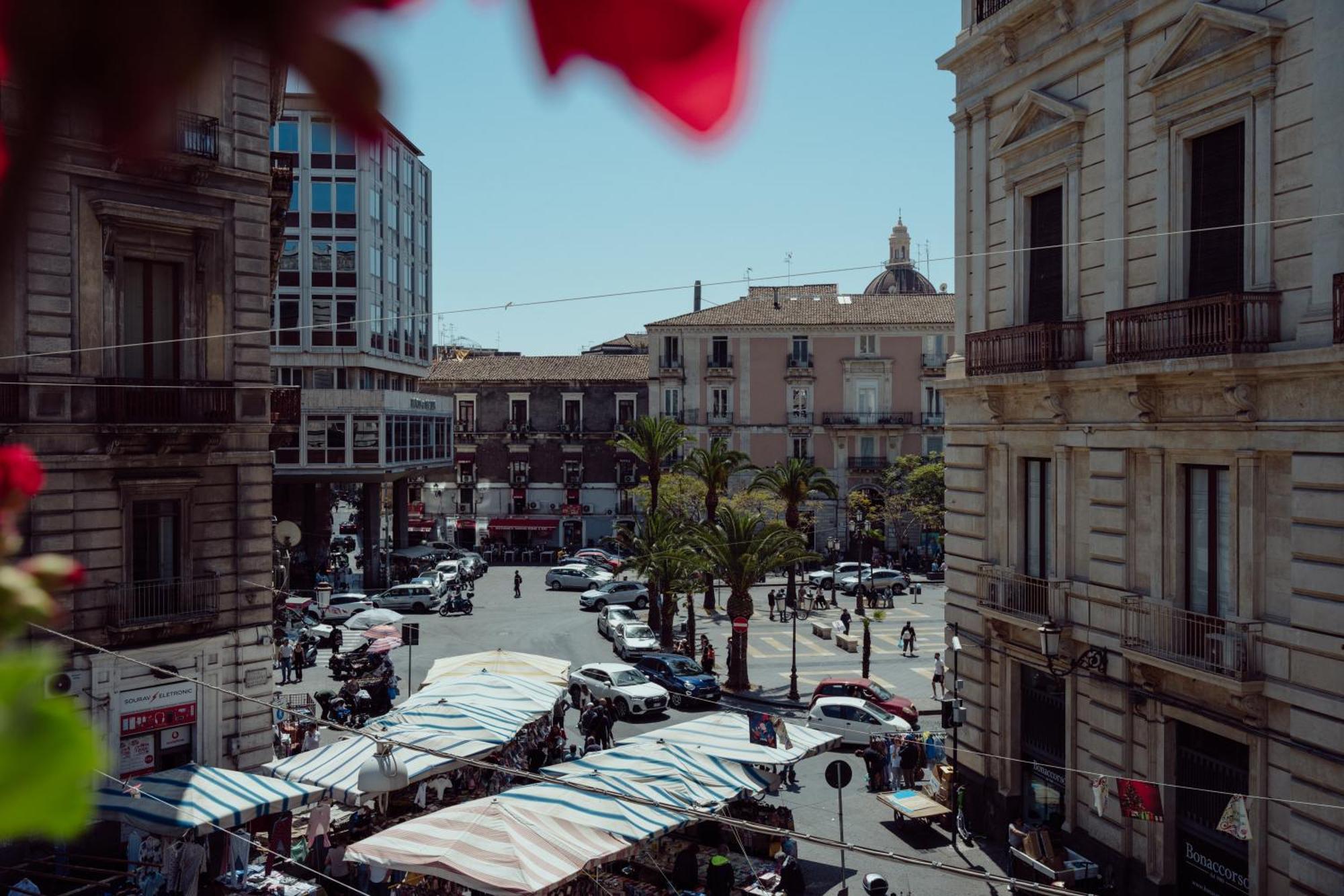 La Maison De Aeroporto di Catania Fontana Rossa Esterno foto