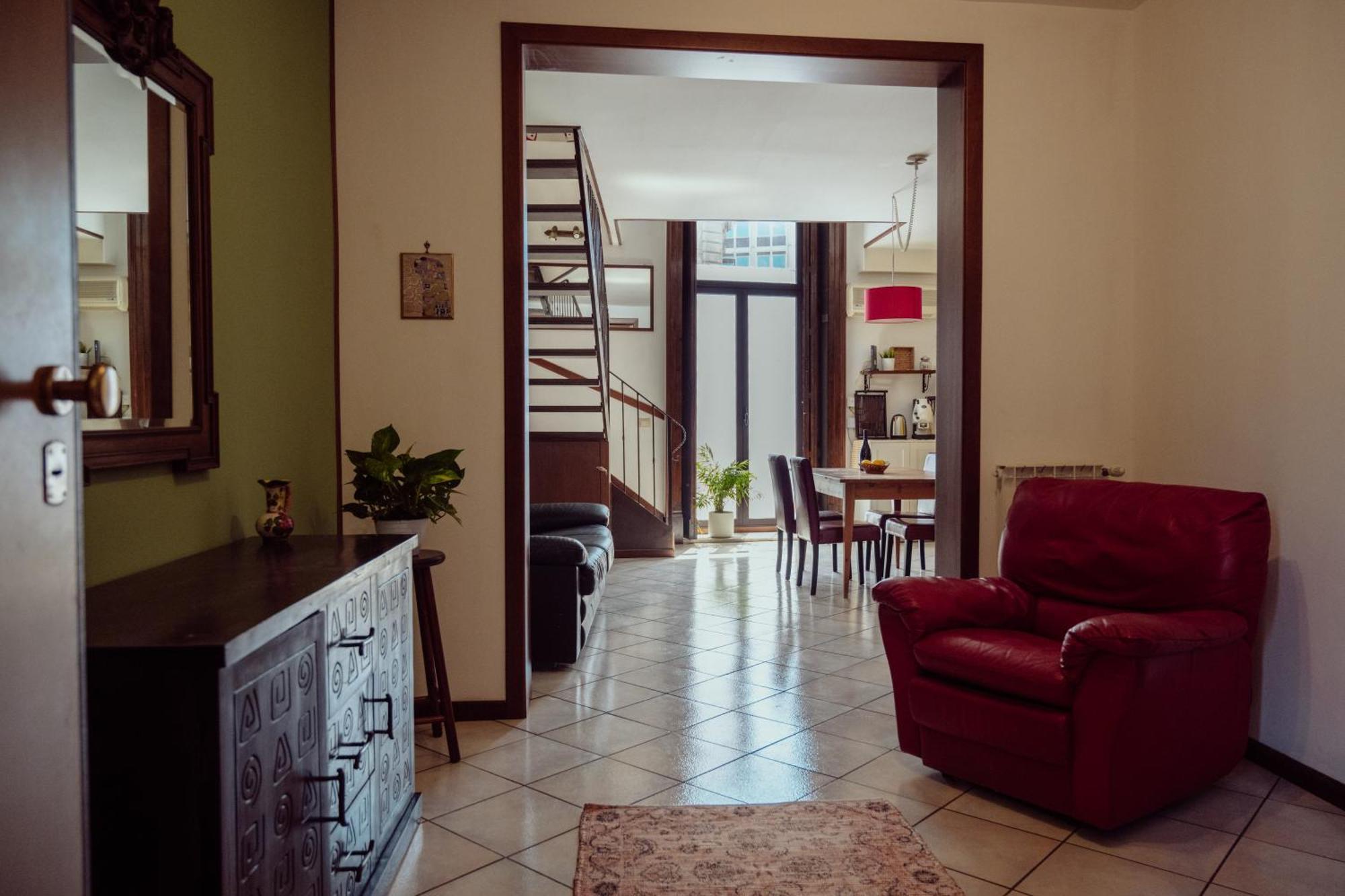 La Maison De Aeroporto di Catania Fontana Rossa Esterno foto
