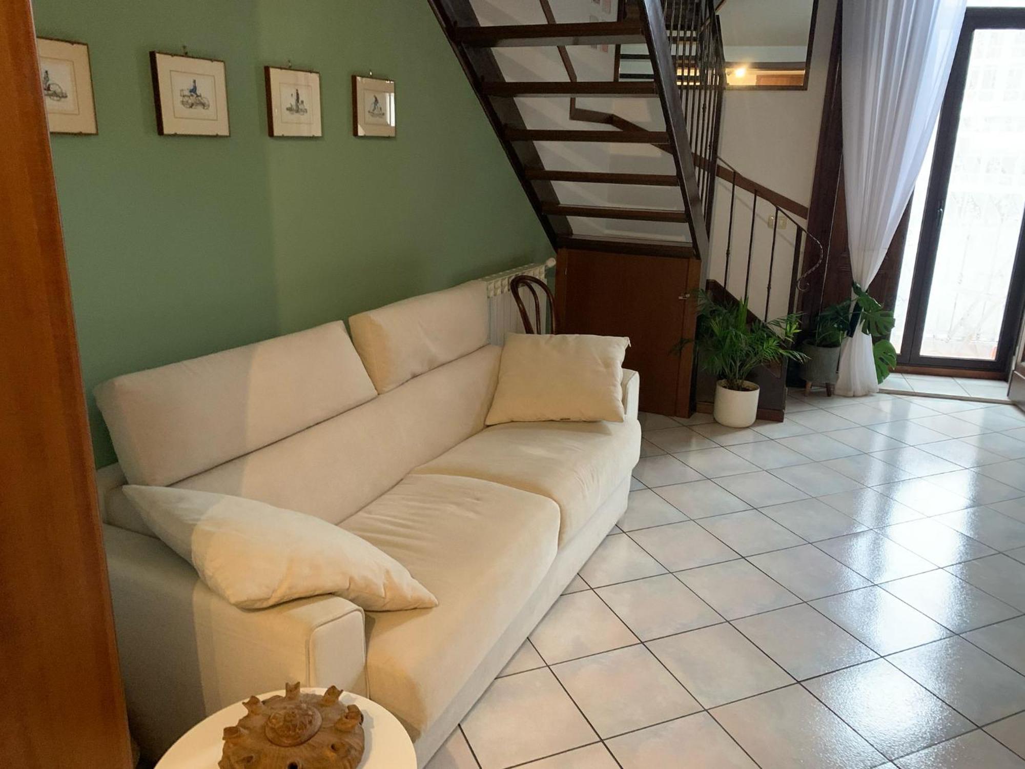 La Maison De Aeroporto di Catania Fontana Rossa Esterno foto